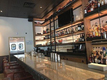 Hotel Bar