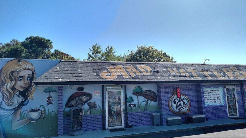 Mad Hatters Kava Bar