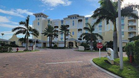 Sunset Pointe at Collany Key
