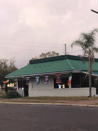 Mcnett’s Irish Pub