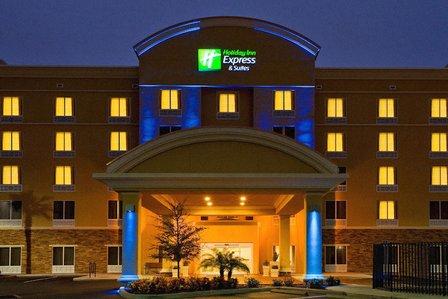 Holiday Inn Express & Suites Largo-Clearwater by IHG
