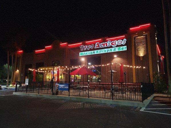 Tres Amigos Cantina