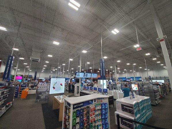 Drew 19 Shopping Center.