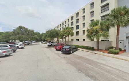Lakeside Crossing Condominium