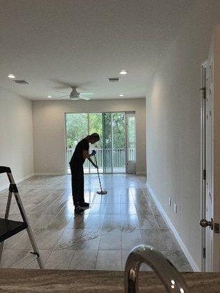 A Home Touch Cleaning