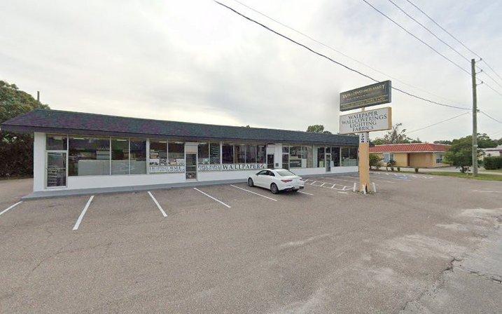 Leader Drug Store