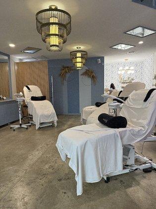 MaisonGlo - Facial Spa