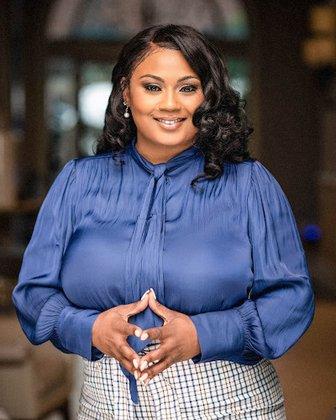 La’Treva Durant, Realtor