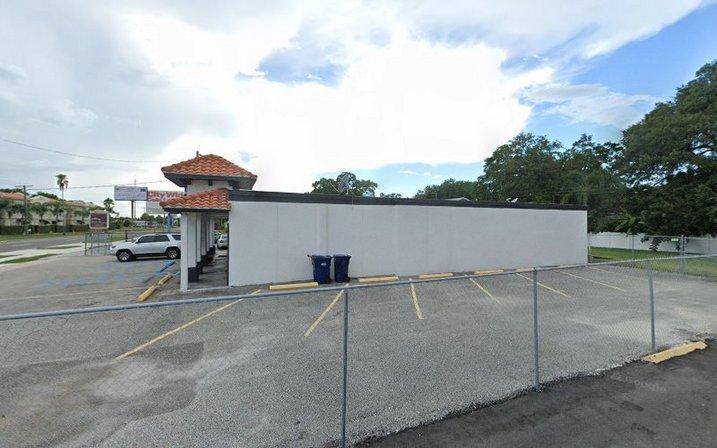 Midway Specialty Care Center - Tampa, Rodrigo Sabec APRN