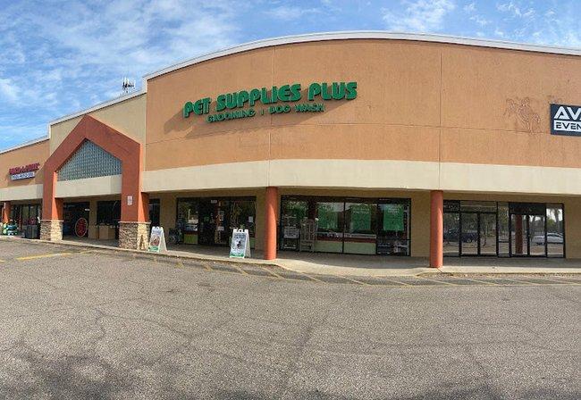 Pet Supplies Plus Town 'n' Country