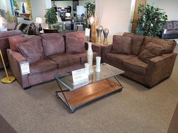 Buddy's Home Furnishings