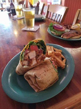 Daiquiri Shak Raw Bar & Grille