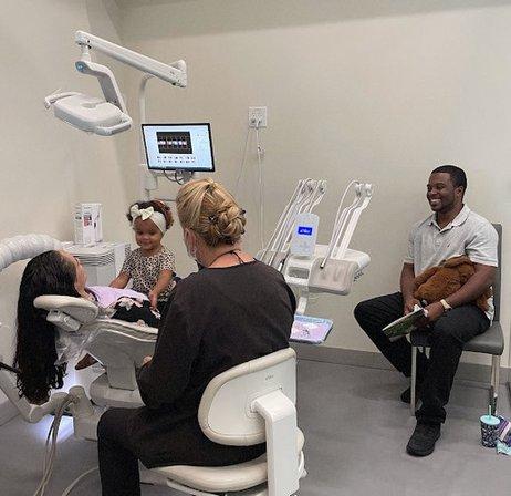 Natural & Cosmetic Dentistry