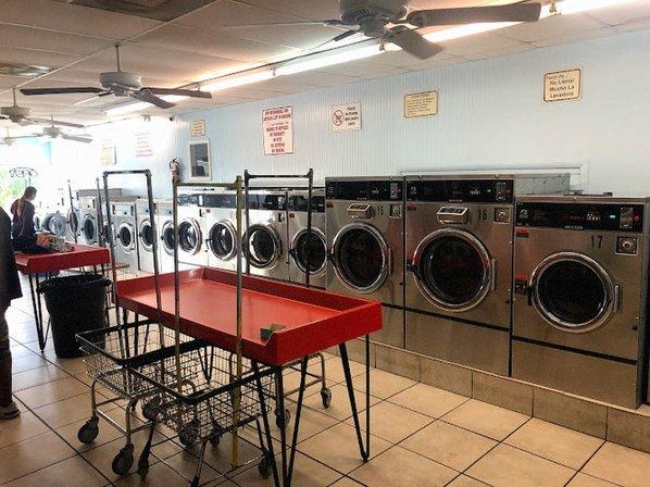 COOL AND CLEAN Coin Laundromat