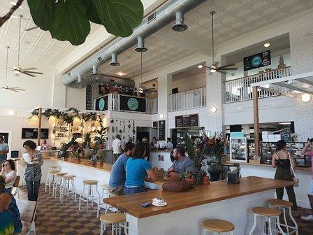 Intermezzo Coffee & Cocktails