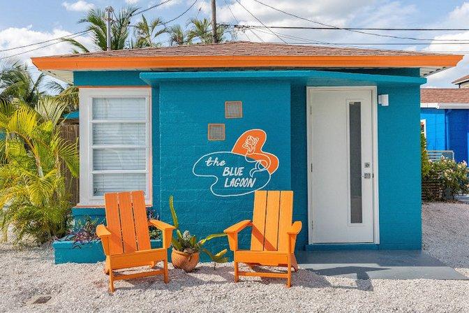 Sunset Inn & Cottages