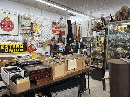 Lloyds of Lakeland Antiques