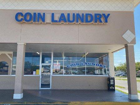 Sunset Pointe Laundromats