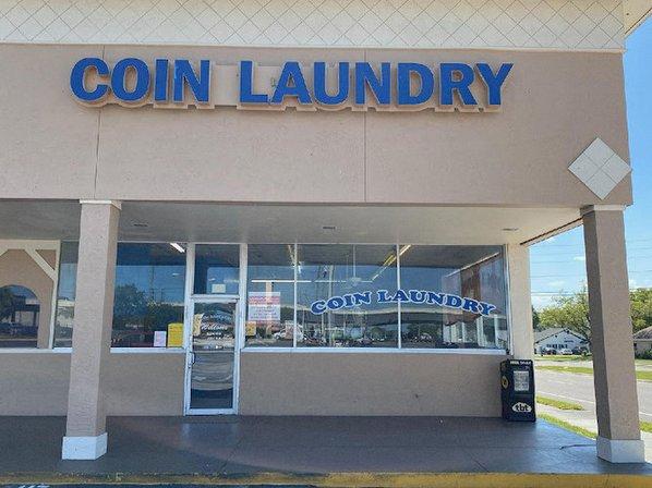 Sunset Pointe Laundromats