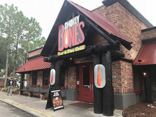 Smokey Bones Brandon