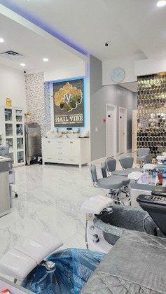 NAIL VIBE LARGO
