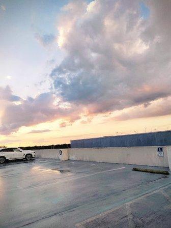 D - E Garage