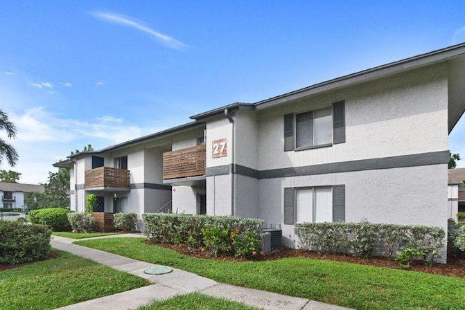 Shoreline Pointe