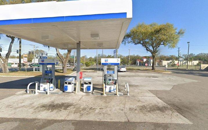 Speedy Mart chevron