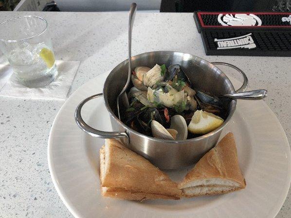 Watervue Grille- Downtown Tampa- Harbour Island