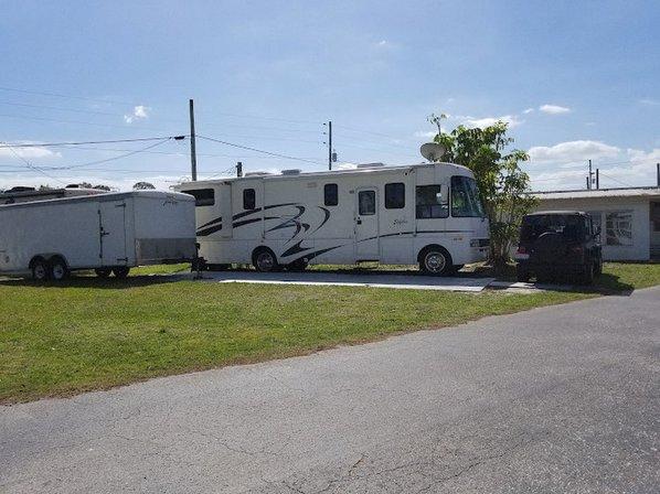 Venetian Mobile Home Court