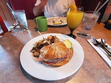 Lisa's Cafe of Madeira