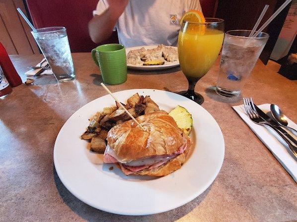 Lisa's Cafe of Madeira