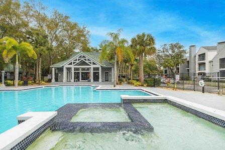 Caribbean Breeze Apartments