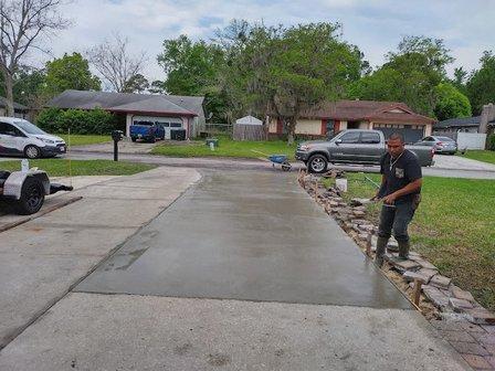 Brandon Concrete Contractors: Patios, Slabs, Foundations, Driveway Installation