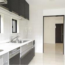 E-Zee Commercial Cleaning, LLC