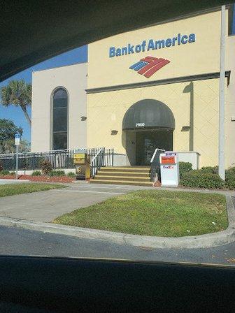 Bank of America (with Drive-thru ATM)