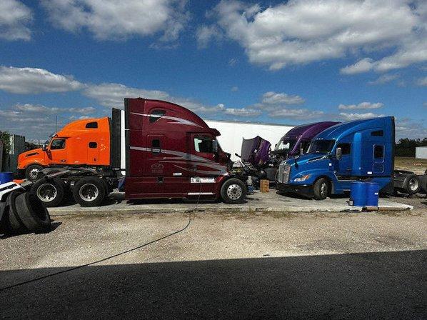 Fleetfix Solutions Truck & Trailer Repair. Road Service
