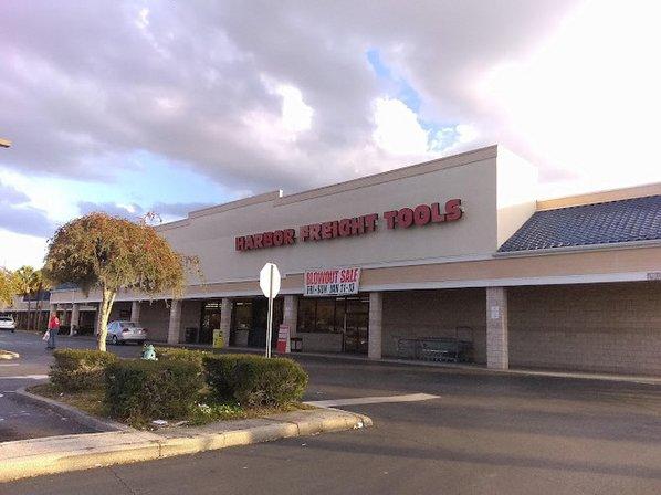 Northpoint Crossing Shopping Center