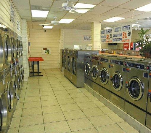 Gator Wash Laundromat