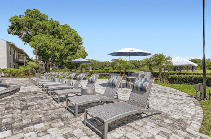 Lakeside Central Apartments