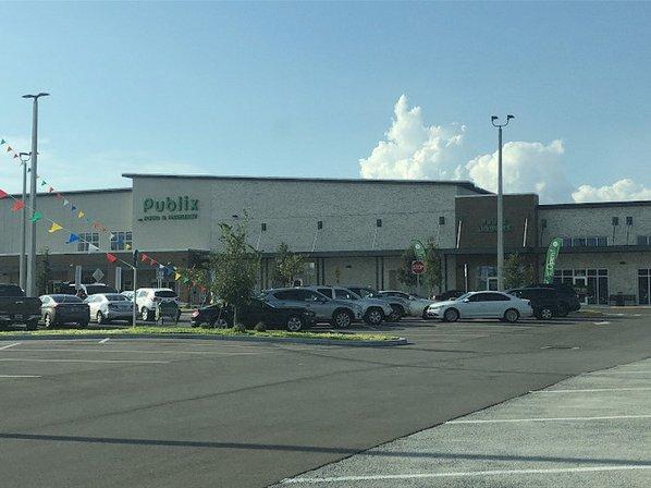 Publix Liquors at Starkey Ranch Town Square