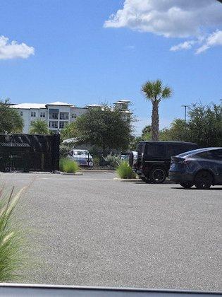 Sunday Market at Westshore Marina District