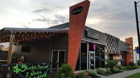 Al's Pizza Shop