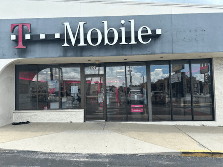 T-Mobile Authorized Retailer