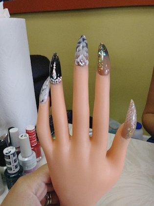 Topline Nails