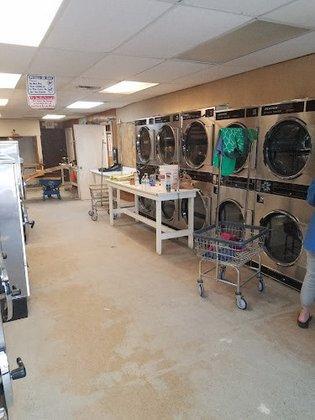 Lutz Coin Laundry