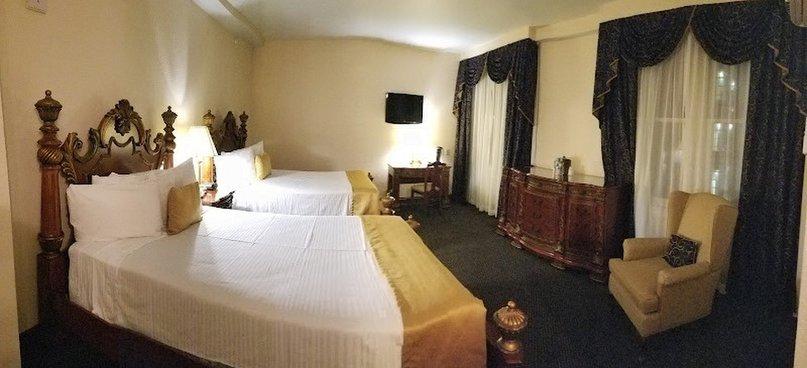 Hotel Flor Tampa Downtown, Tapestry Collection by Hilton