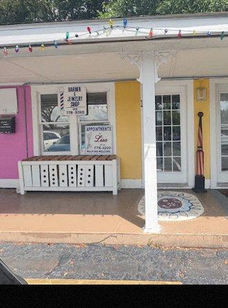 Lisa’s Barber and jewelry shop