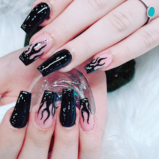 NOIRE THE NAIL BAR