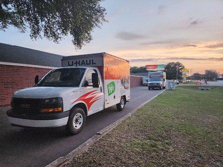 U-Haul Neighborhood Dealer
